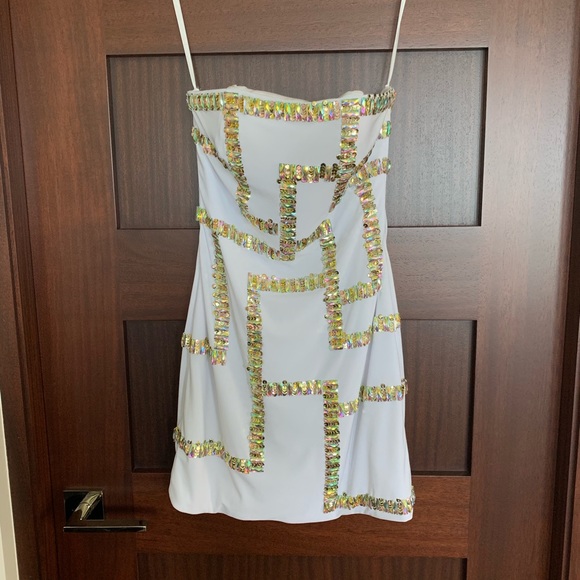 Vienna fitted dress - Picture 3 of 5